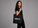 Tote - MoodLag_ Basic G — Tote bag MOODLAG noir, vue 7, porté à l'épaule côté baseline